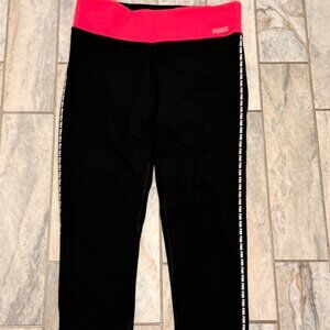 Pink Victoria's Secret women's small black/pink Yoga capri leggings